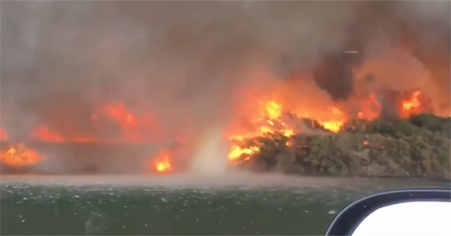 Fire cannons turn into vortex columns when touching the river