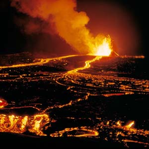Fire river appeared in Hawaii