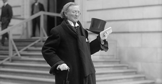 First female doctor of the US military