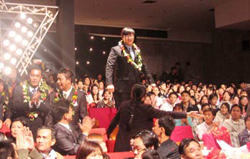 First prize TTVN 2005: Choose your homeland to experience