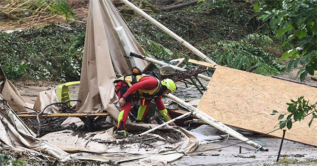 Flash floods caused 1,600 people to evacuate urgently in France