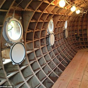 Floating houses avoid tsunamis