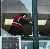 Flocking to find meteorite fragments in Russia