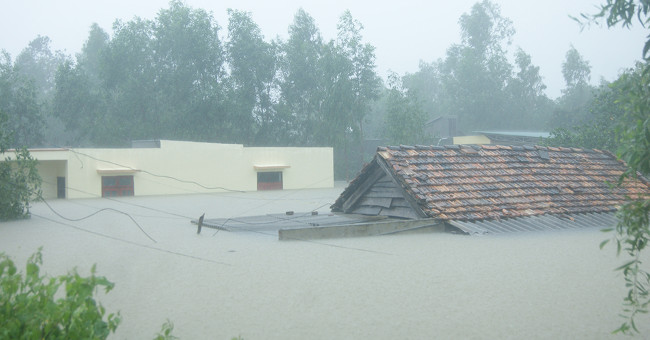 Flooding in the roof of Quang Binh
