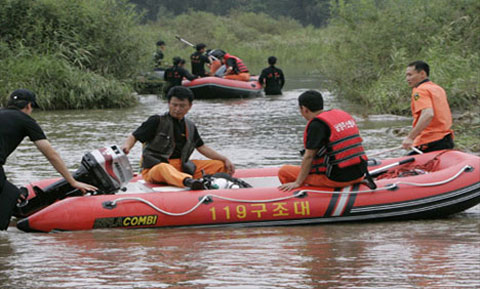 Floods killed 88 Koreans