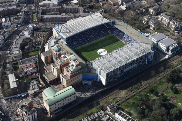 Flying saucers used to appear on the field of the Chelsea team