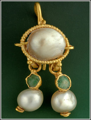 Found 2,000 year old earrings