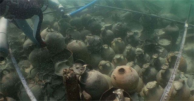 Found 'treasure' containing many Roman antiques in Spain