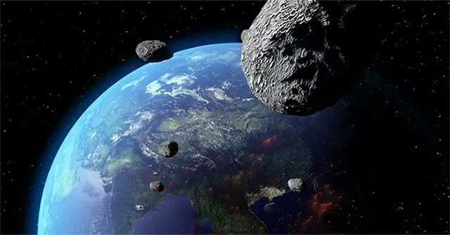 Four asteroids are flying past the Earth