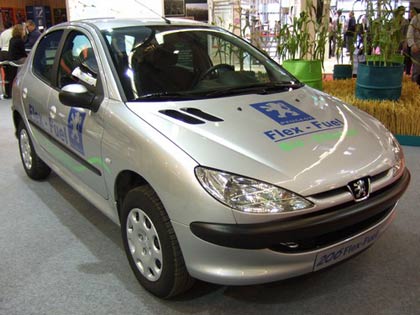 France allows cars to run on biofuels