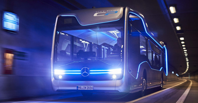 France launches self-propelled bus