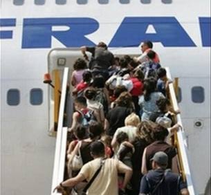 France: On the plane with ... fingerprints