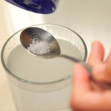 Gargle with salt water: Many mistakes need to be removed