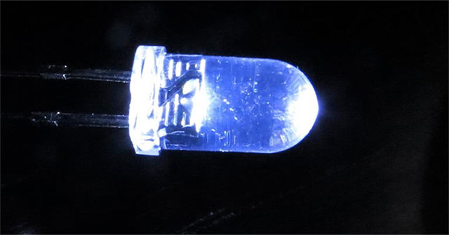 Generating electricity from the night, scientists have made the darkness no longer scary