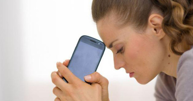 Give up the worry of running out of electricity with the world's first batteryless phone