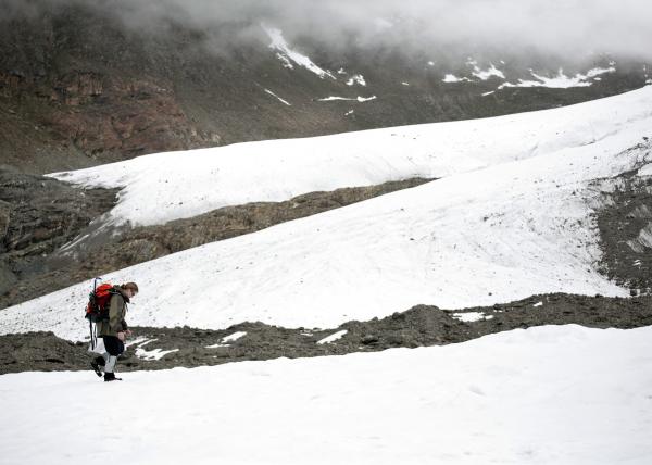Glaciers expand as Asia heats up