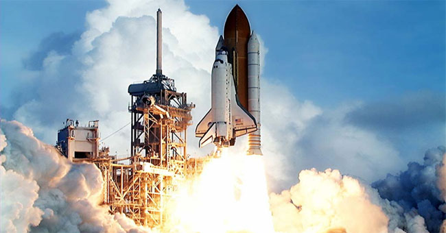Going to the Moon costs only $ 10,000 and 4 hours of flying