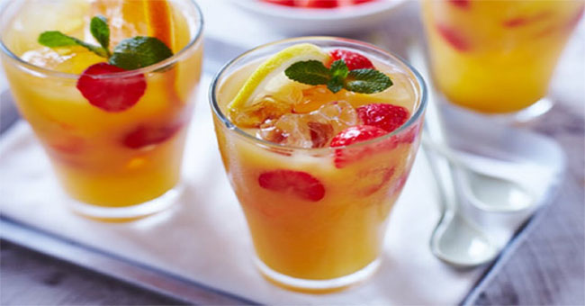 Good cooling water for children in the hot season