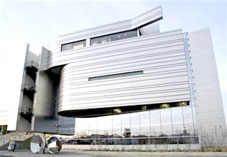 Green houses - offices can limit the warming of Earth