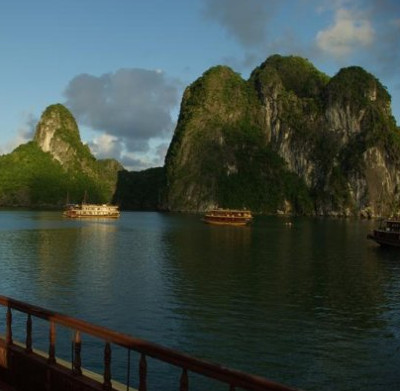 Ha Long Bay - Land wonders set in the sky