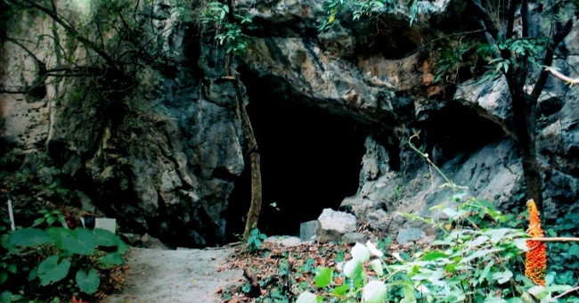 Hai Duong: Discovering an ancient tomb in a cave over 3,000 years old, there are many remains