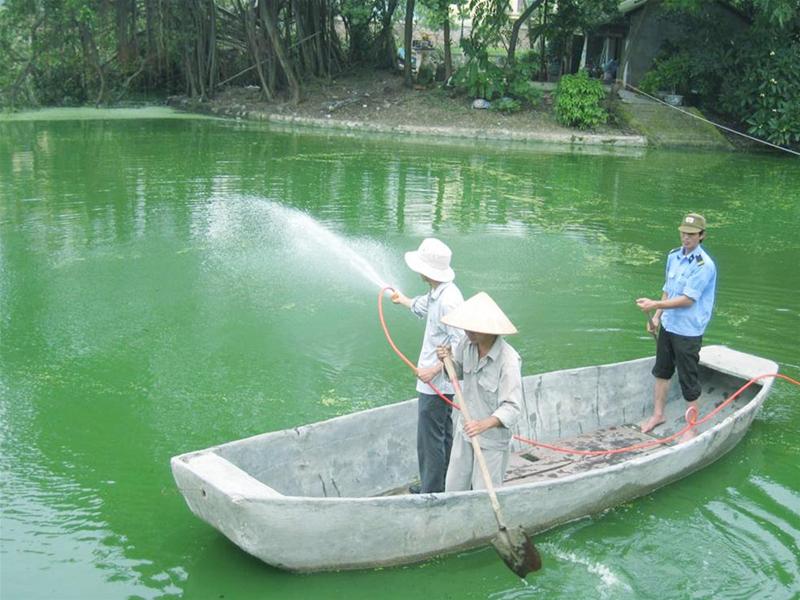 Hanoi: Cleaning lake water with internal technology
