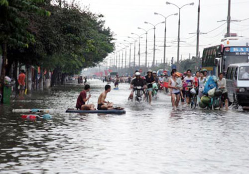 Hanoi faces the risk of flooding