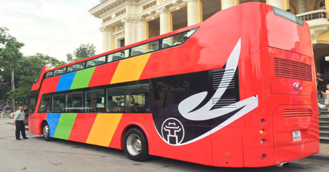 Hanoi is giving a test drive of a 2-floor cab