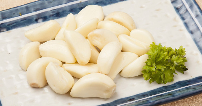 Harm when eating too much garlic and raw garlic