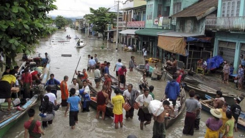 Heavy rain in India and Myanmar caused many deaths