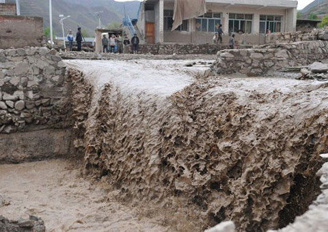 Heavy rain throughout China, 40 people died