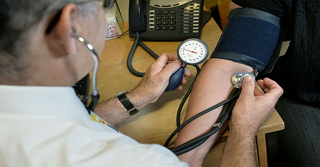 High blood pressure increases the risk of dementia in middle age by 45%
