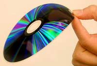 Hitachi introduces ultra-thin DVD technology
