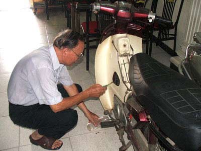 Homemade petrol, priced below VND 8,000 / liter ... A new invention?
