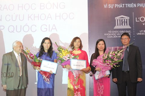Honoring Vietnamese women to do science