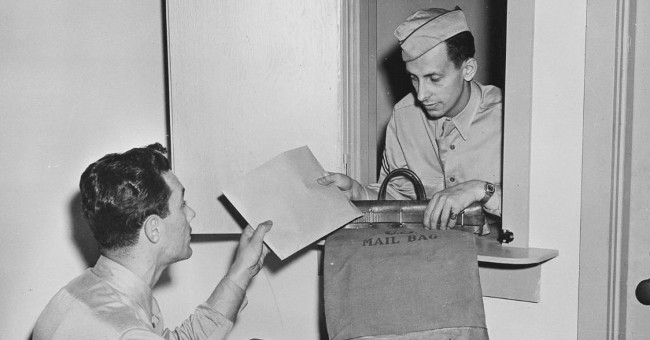 How Americans send mail during World War II without the Internet