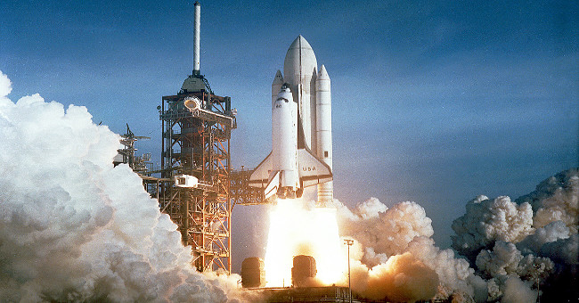 How can a spaceship return to Earth?