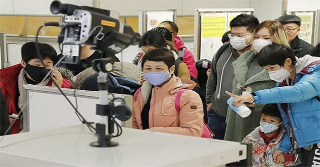 How can corona virus spread on airplanes?
