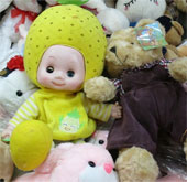 How dangerous is the poison in the fruit doll?