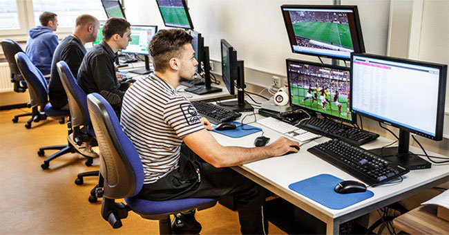 How do people calculate the ratio, correct breakdown, the percentage holding the ball in each game?