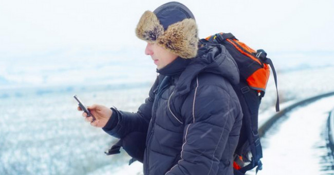 How does extreme cold weather affect your phone?