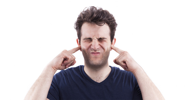 How does human ears cope with noise?