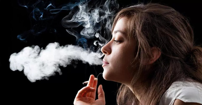 How does smoking destroy your appearance