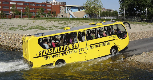 How does the bus in the river work?