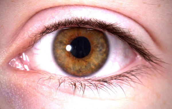 How far can human eyes be?
