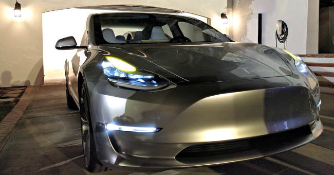 How is Elon Musk's atomic trio saving the world?