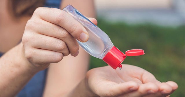 How to choose the safest and most effective dry hand sanitizer in Covid-19