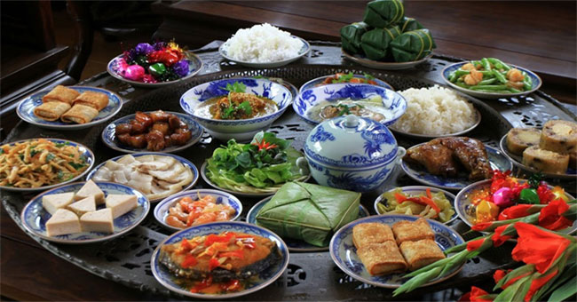 How to eat on Tet holiday to stay healthy?