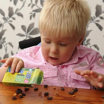 How to guess the future IQ of a child with just raisins