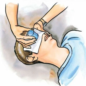 How to manage and prevent eye injury in children